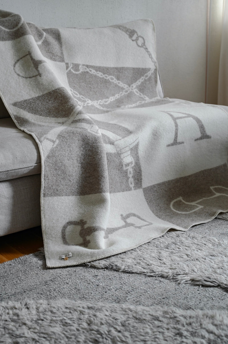 Classic Bit Throw – 100% New Zealand Lambswool melange beige