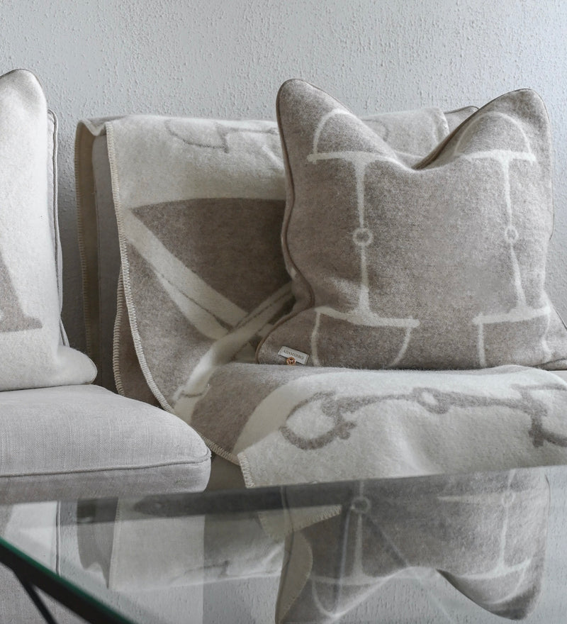 Classic Bit Throw – 100% New Zealand Lambswool melange beige