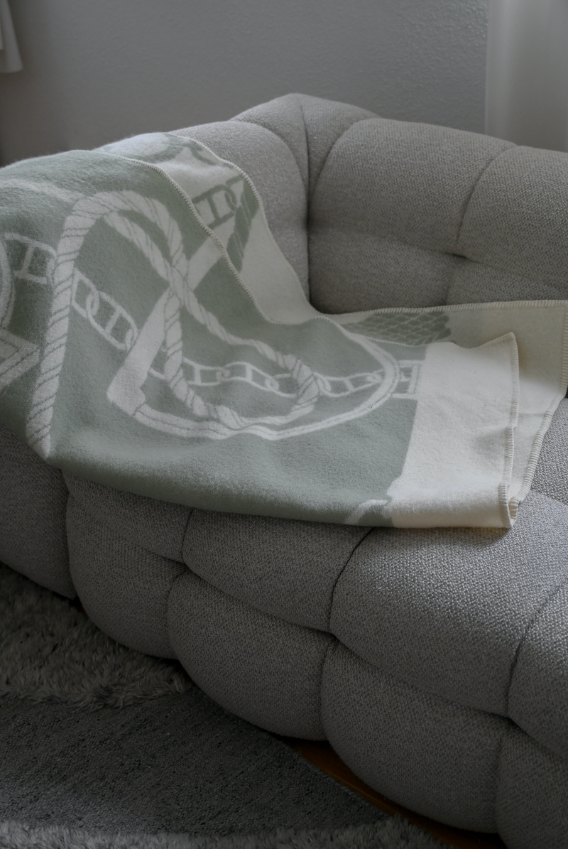 Chain Throw – 100% New Zealand Lambswool celadon green